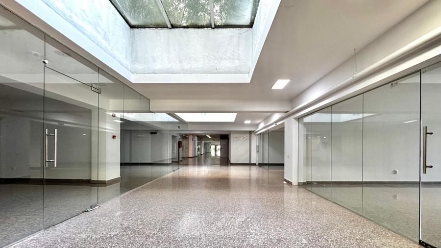 Spațiu comercial, de 32.200000762939 mp, în Barbu Văcărescu