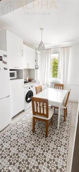 Apartament cu 3 camere în Decebal