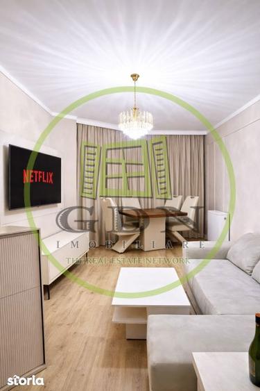 Apartament cu 3 camere decomandat în Centrul Istoric