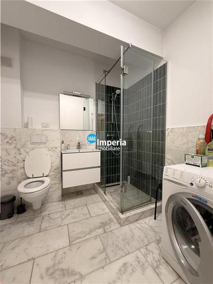 Apartament cu 2 camere decomandat în Podul de Fier