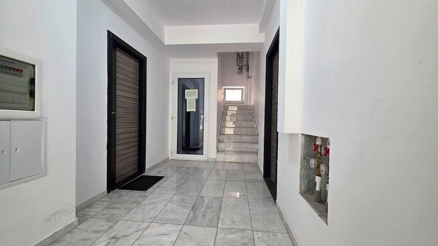 Apartament cu 3 camere decomandat, mobilat în Tomis Plus