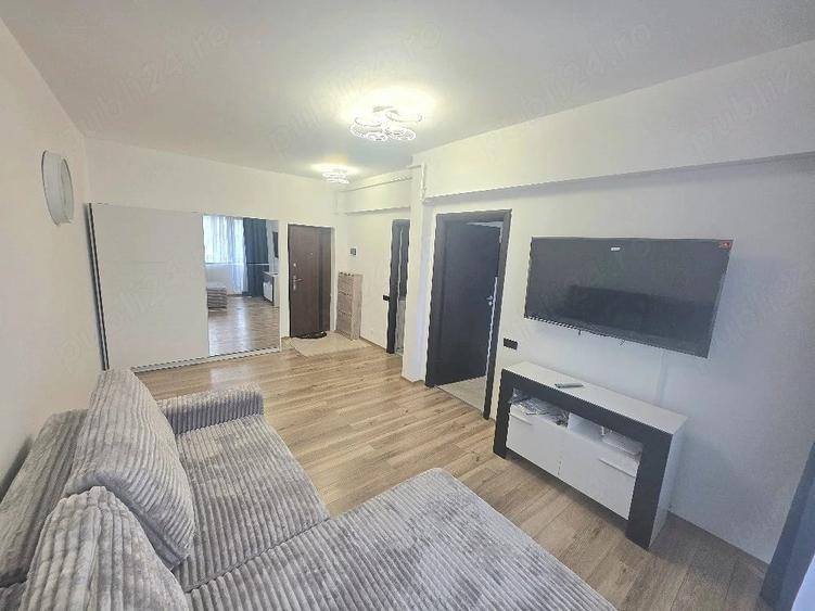 Garsonieră decomandată în Central