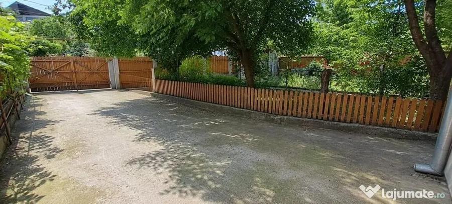 Casă cu 4 camere cu Teren 366 Mp în Central