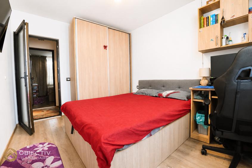 Apartament cu 3 camere semidecomandat în Dărmănești
