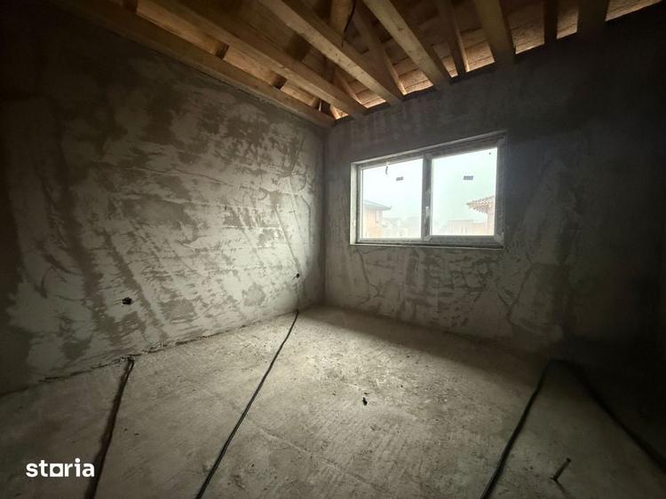 Casă cu 4 camere cu Teren 700 Mp în Chinteni