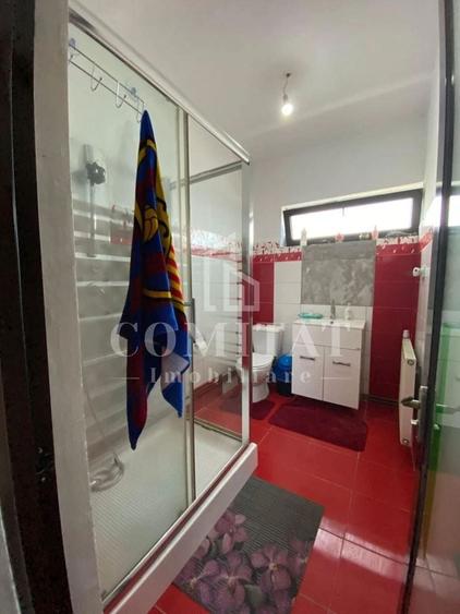 Casă individuală cu 5 camere cu Canalizare în Sălicea