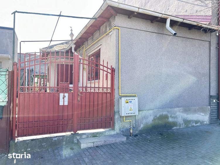 Casa 3 camere - Delfinariu - toate utilitatile - 1