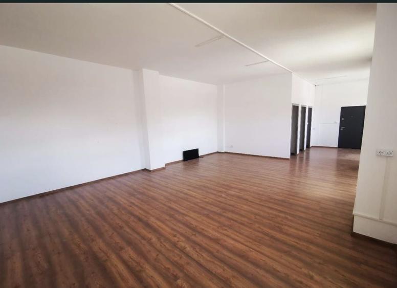 Spațiu comercial, de 90 mp, în Titulescu