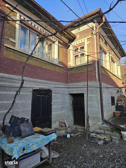 Casă cu 3 camere cu Teren 784 Mp în Izvoru Crișului
