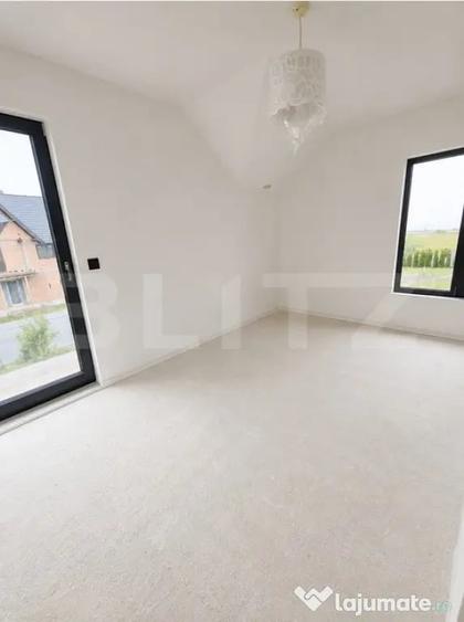 Casă cu 4 camere cu Teren 500 Mp în Tărlungeni