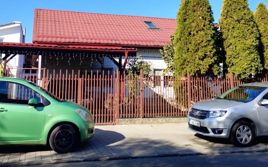 Casă individuală cu 5 camere cu Teren 516 Mp în Girocului