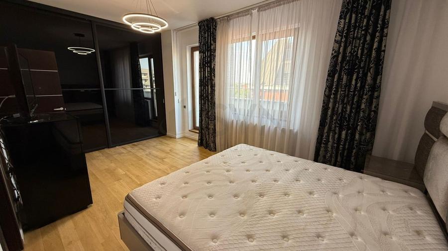 Apartament cu 3 camere semidecomandat, mobilat în Herăstrău