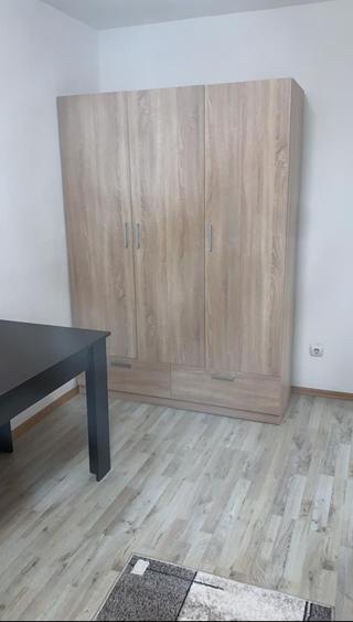 Garsonieră decomandată în Bartolomeu