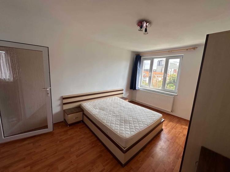 Apartament cu 2 camere decomandat în Aradului