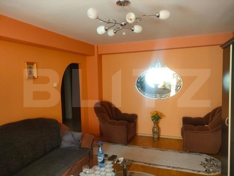 Apartament 3 camere, 62mp, zona Piata Mica,  Radauti - 2