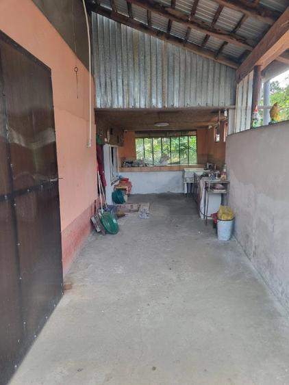 Casă cu 3 camere cu Teren 4300 Mp în Ionești