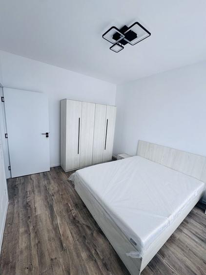 Apartament cu 2 camere decomandat în Exterior Vest