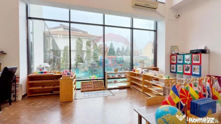 Casă cu 7 camere cu Teren 853 Mp în Iancu Nicolae
