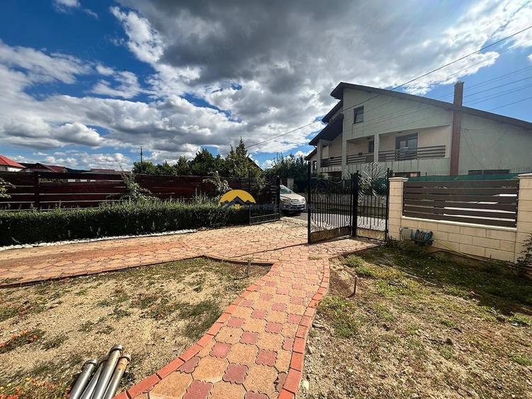 Casă cu Teren 330 Mp în Golești (Ștefănești)