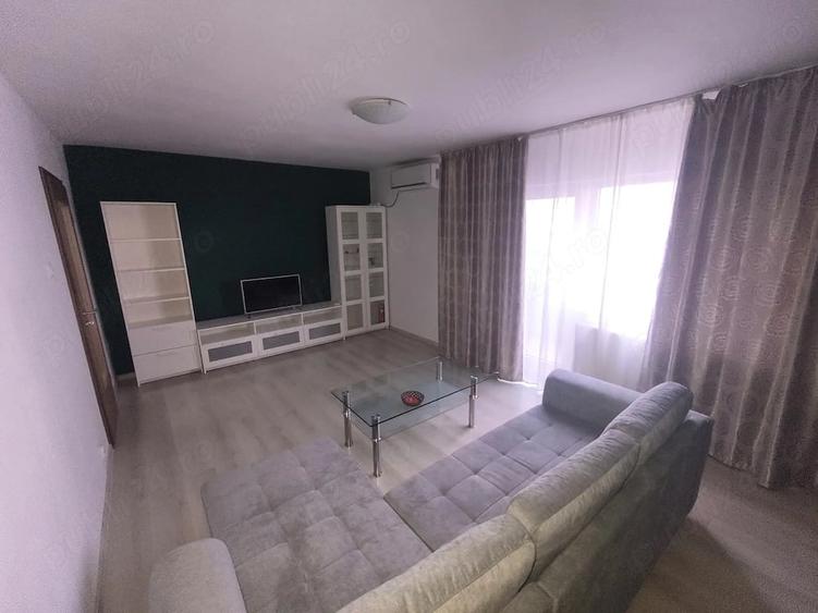 Apartament cu 2 camere decomandat în Girocului