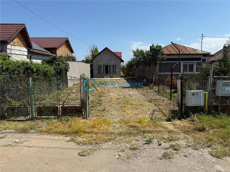 Casă individuală cu 4 camere cu Teren 800 Mp în Bărcănești