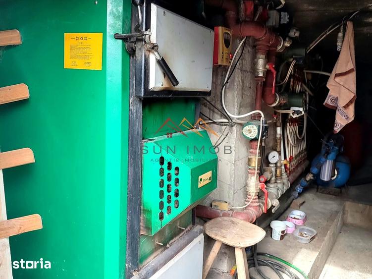 Casă cu 4 camere decomandat cu Teren 115500 Mp în Șotrile
