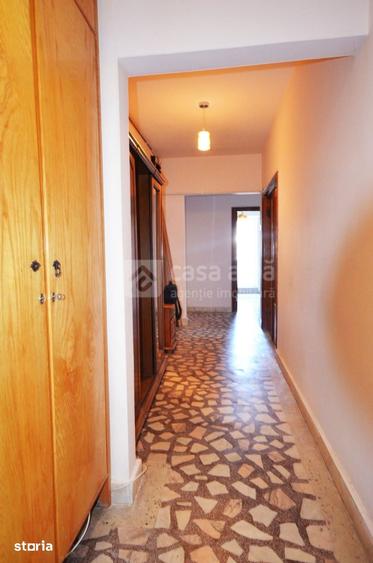 Apartament cu 4 camere decomandat în Gară