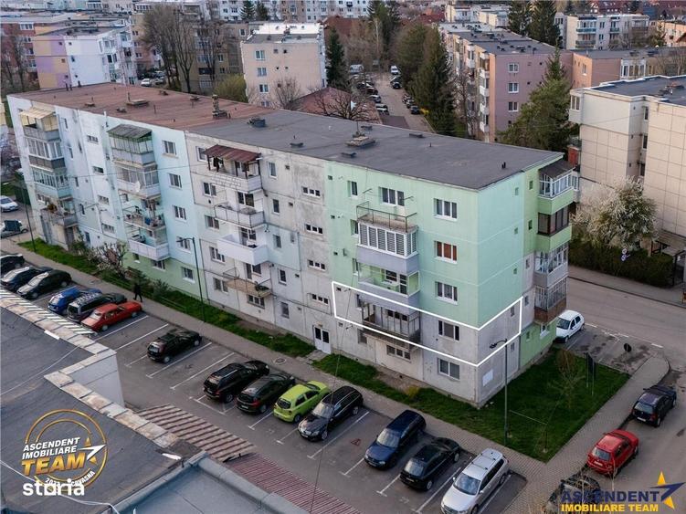 Apartament cu 2 camere decomandat în Central