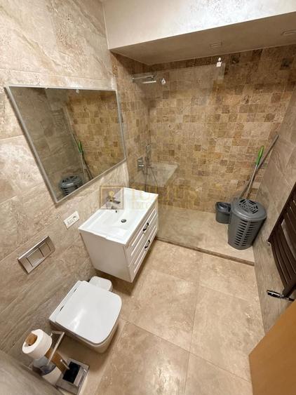 Apartament cu 2 camere semidecomandat, mobilat în Lipovei