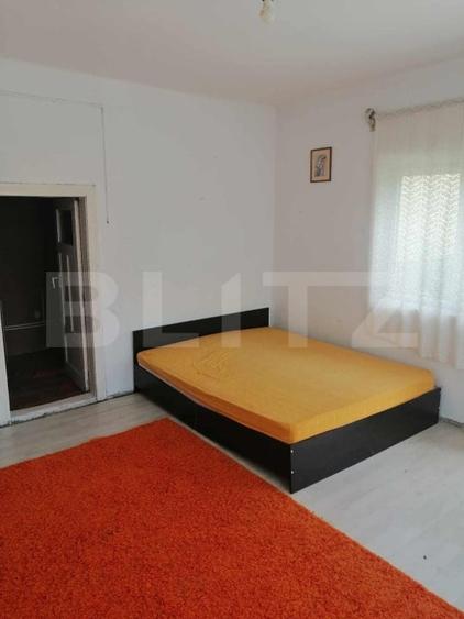 Casă individuală cu 3 camere cu Canalizare în Exterior Est