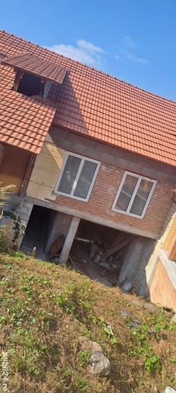 Casă cu 3 camere în Goleț