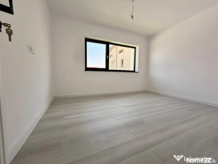 Casă cu 5 camere cu Teren 301 Mp în Central