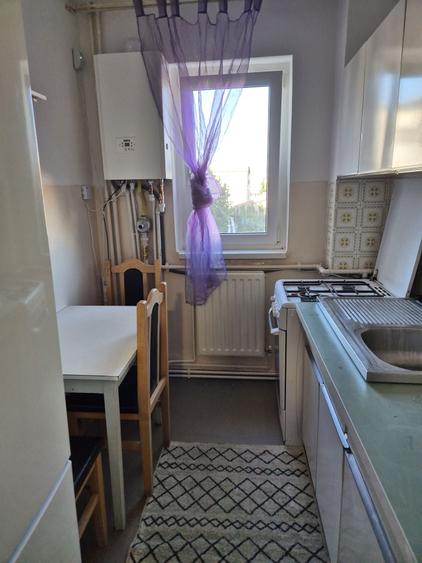 Apartament cu 2 camere decomandat în Letea Veche