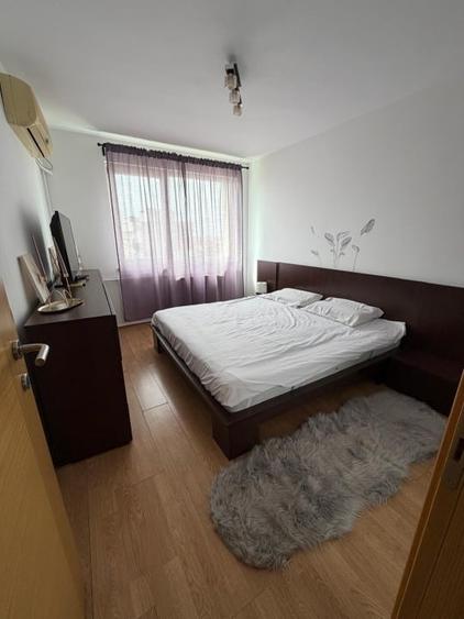 Apartament cu 3 camere semidecomandat, mobilat în Bucureștii Noi