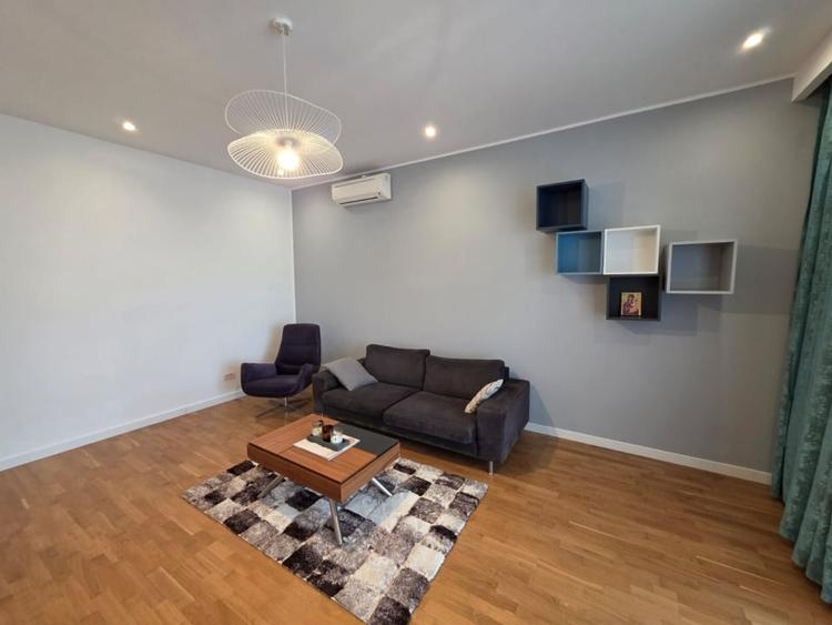 Apartament cu 2 camere decomandat, mobilat în Herăstrău — fotografia 2