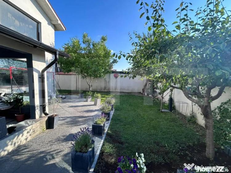 Casă cu 4 camere cu Teren 400 Mp în Central