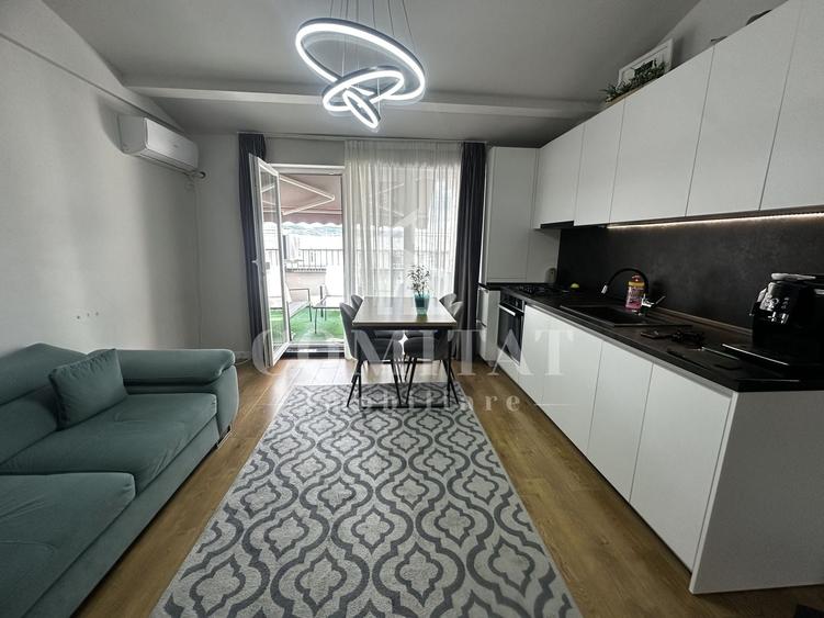 Apartament cu 3 camere semidecomandat, mobilat în Florești — fotografia 2