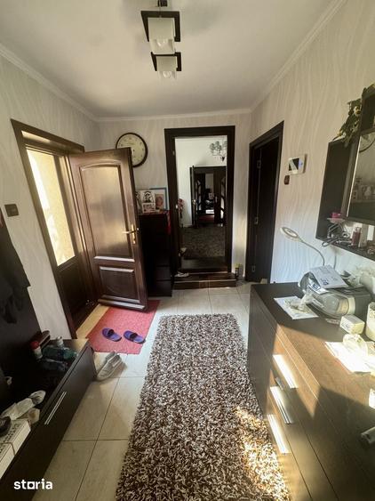 Casă cu 5 camere cu Teren 350 Mp în Central