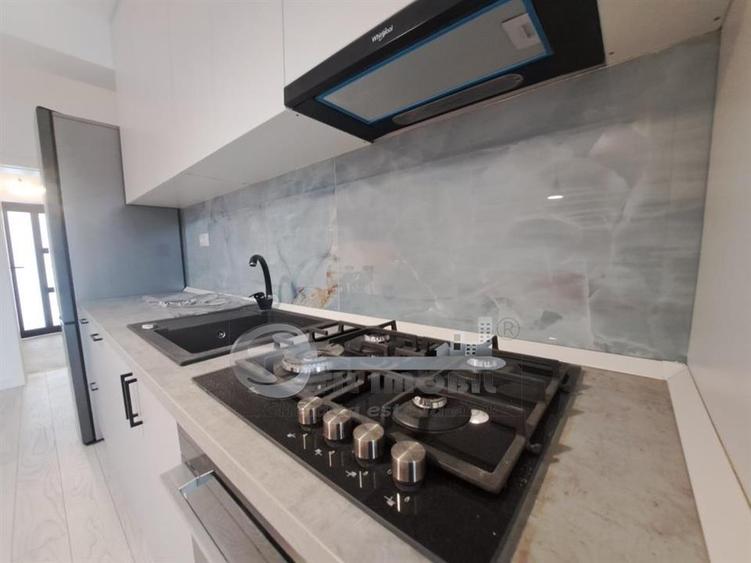 Apartament cu 2 camere semidecomandat în Aeroport