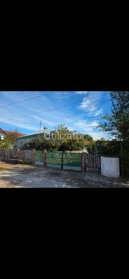 Vand casa in comuna Galbenu jud Braila