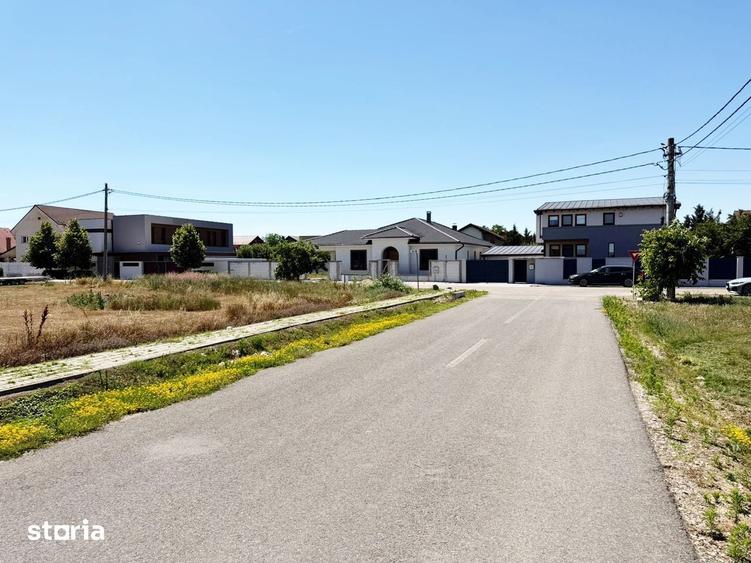 Teren de 900 mp, în Vladimirescu