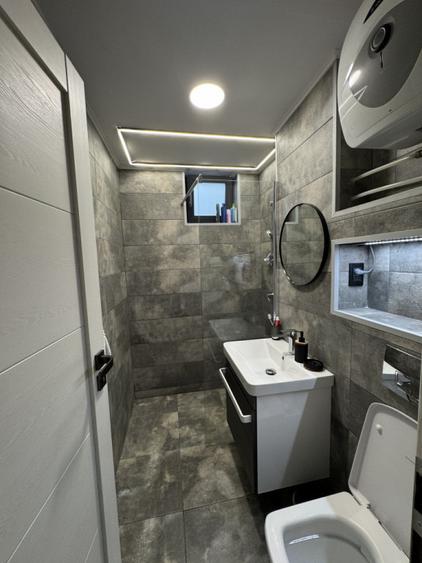 Apartament cu 2 camere semidecomandat, mobilat în 1 Mai