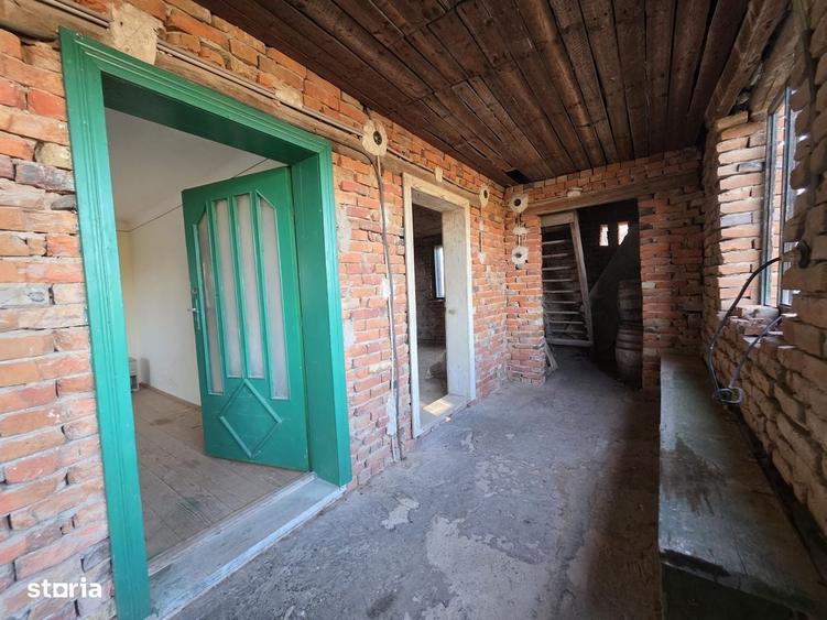 Pret mic! Casa solida + teren generos 1887 mp ideal renovare - 9