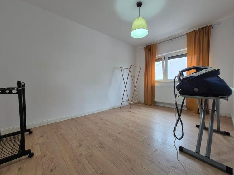 Duplex cu 4 camere cu Canalizare în Dumbrăvița