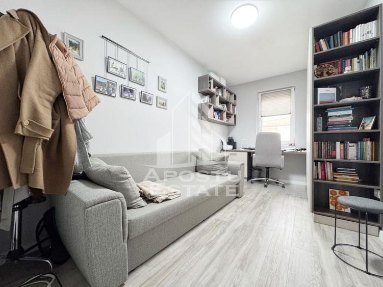 Apartament cu 4 camere semidecomandat, mobilat în Chișoda