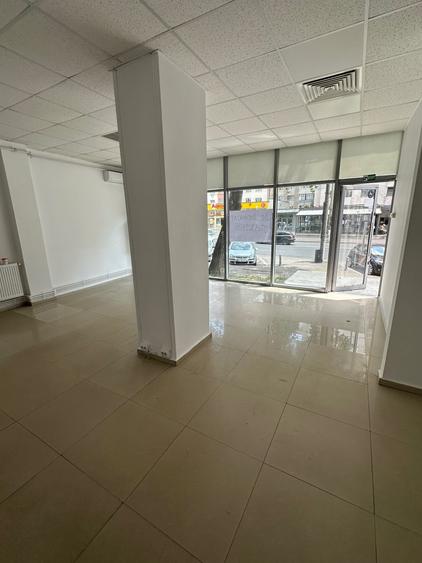 Spațiu comercial, de 65 mp, în Exterior Vest