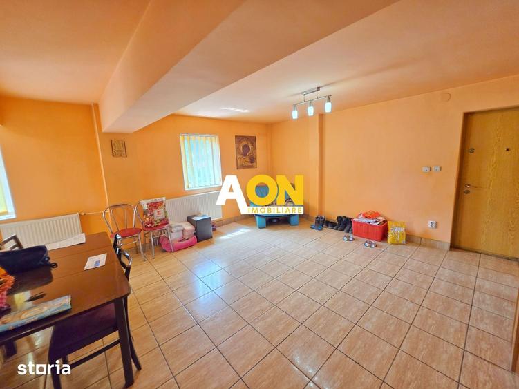 Apartament cu 3 camere în Gura Sohodol