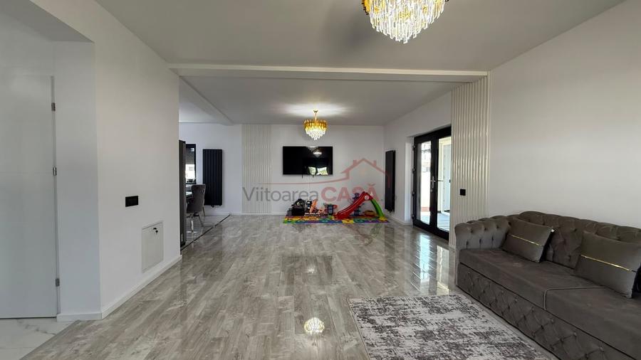 Casă individuală cu 4 camere cu Teren 391 Mp în Domnești