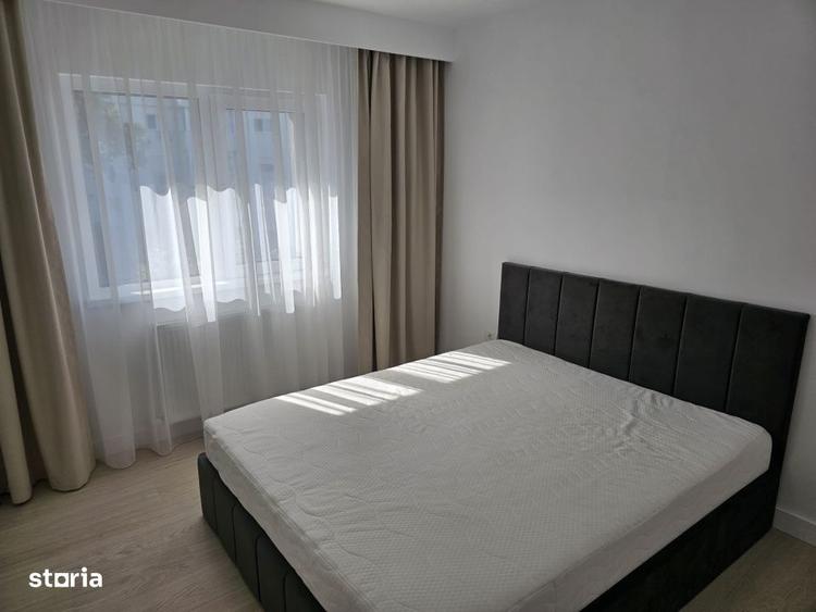 Apartament cu 4 camere decomandat, mobilat în Central