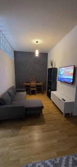 Apartament cu 2 camere decomandat, mobilat în Berceni